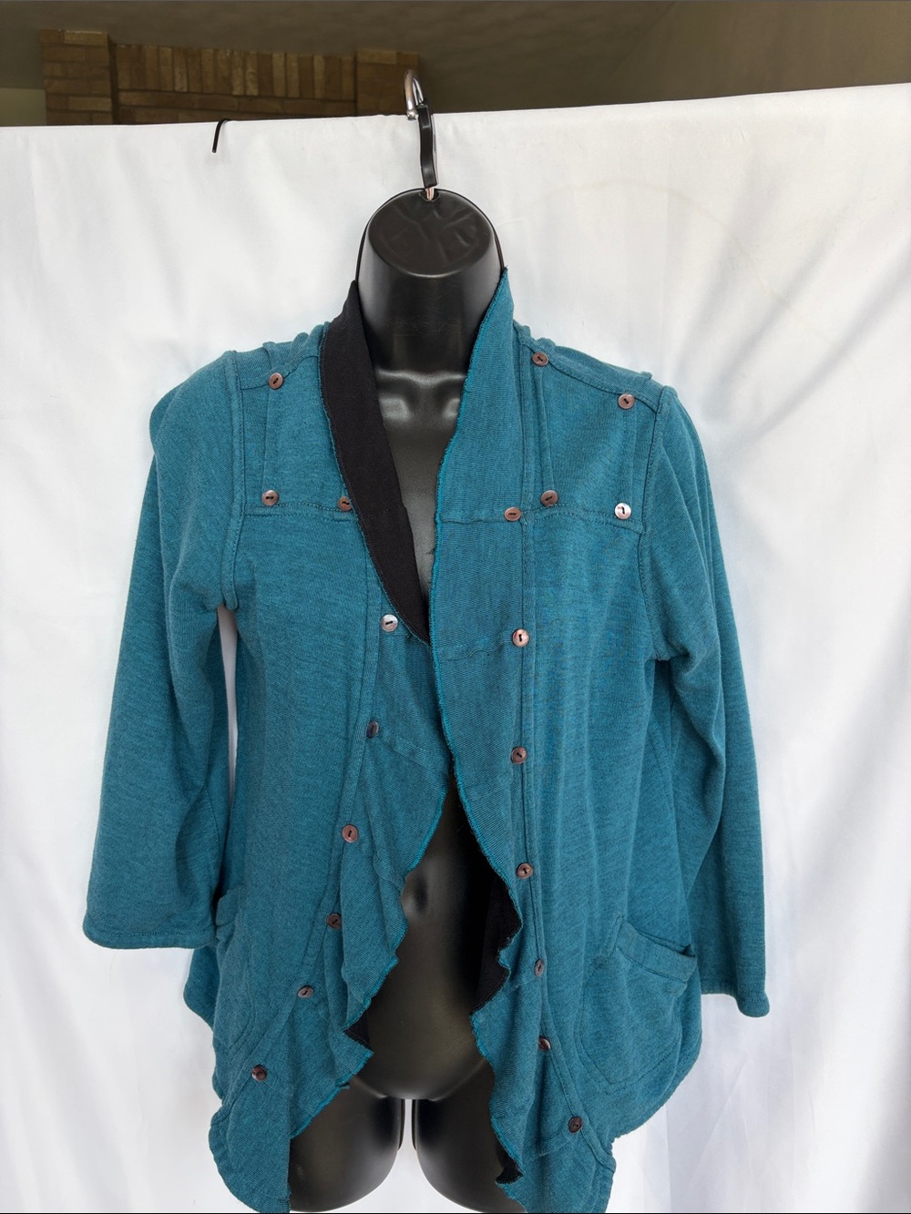 EUC Parsley & Sage reversible open jacket in teal & black w/ button accents,M